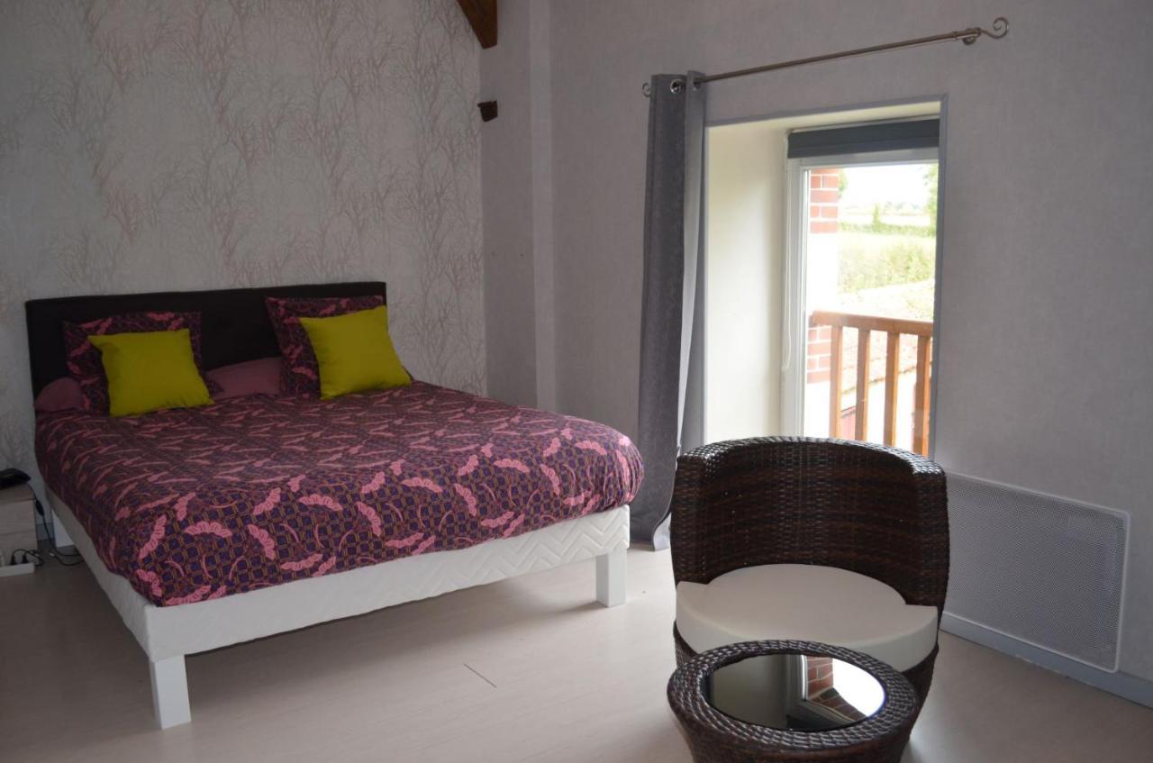Bed and Breakfast Logis De Chezelles Sidiailles Exterior foto